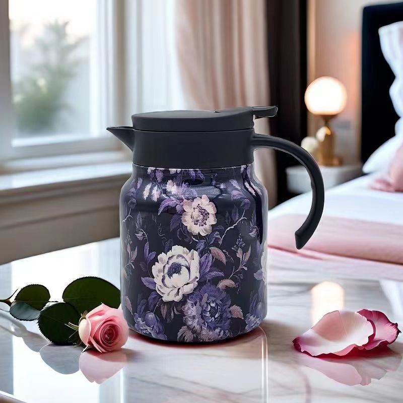 ⏰Insulated Teapot with Strainer – Brew whole leaf tea freely – Stays hot for hours, pours perfectly – your quiet moment companion 🍂☕