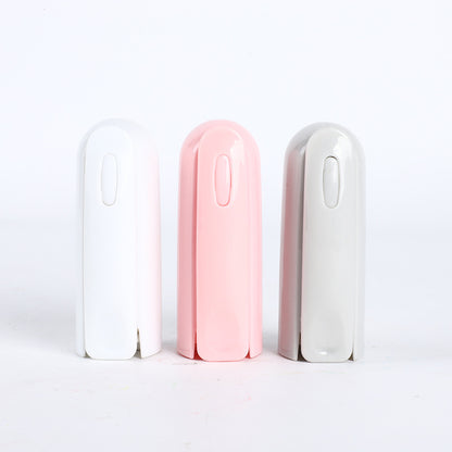 Mini Portable Lint Roller Removes pet hair, clothing fibres and bedding fluff. Can be torn diagonally for multiple uses.