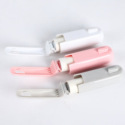 Mini Portable Lint Roller Removes pet hair, clothing fibres and bedding fluff. Can be torn diagonally for multiple uses.