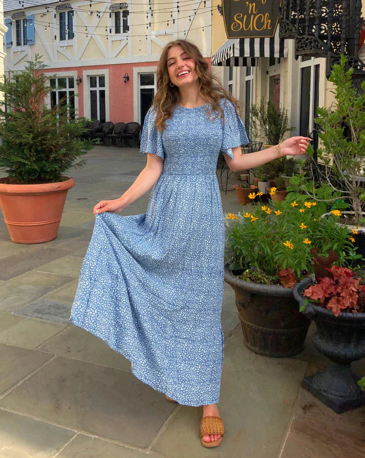 👗Women's Casual Floral Print Short Flutter Sleeve Smocked High Waist Flowy Maxi Dress