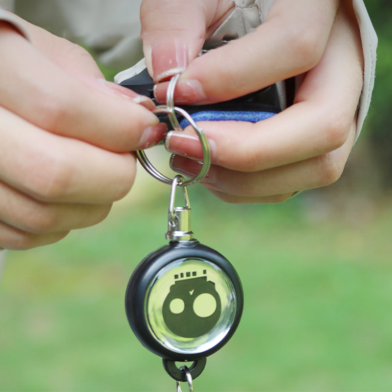 🔑BUY 1 GET 1 FREE🌀Heavy-Duty Retractable Keychain – Durable Cable, Compact Design & Secure Key & Card Holder💳