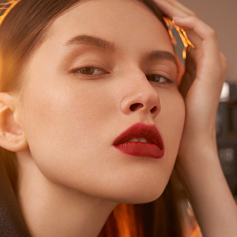 Lightweight Long-Lasting Matte Lip Gloss