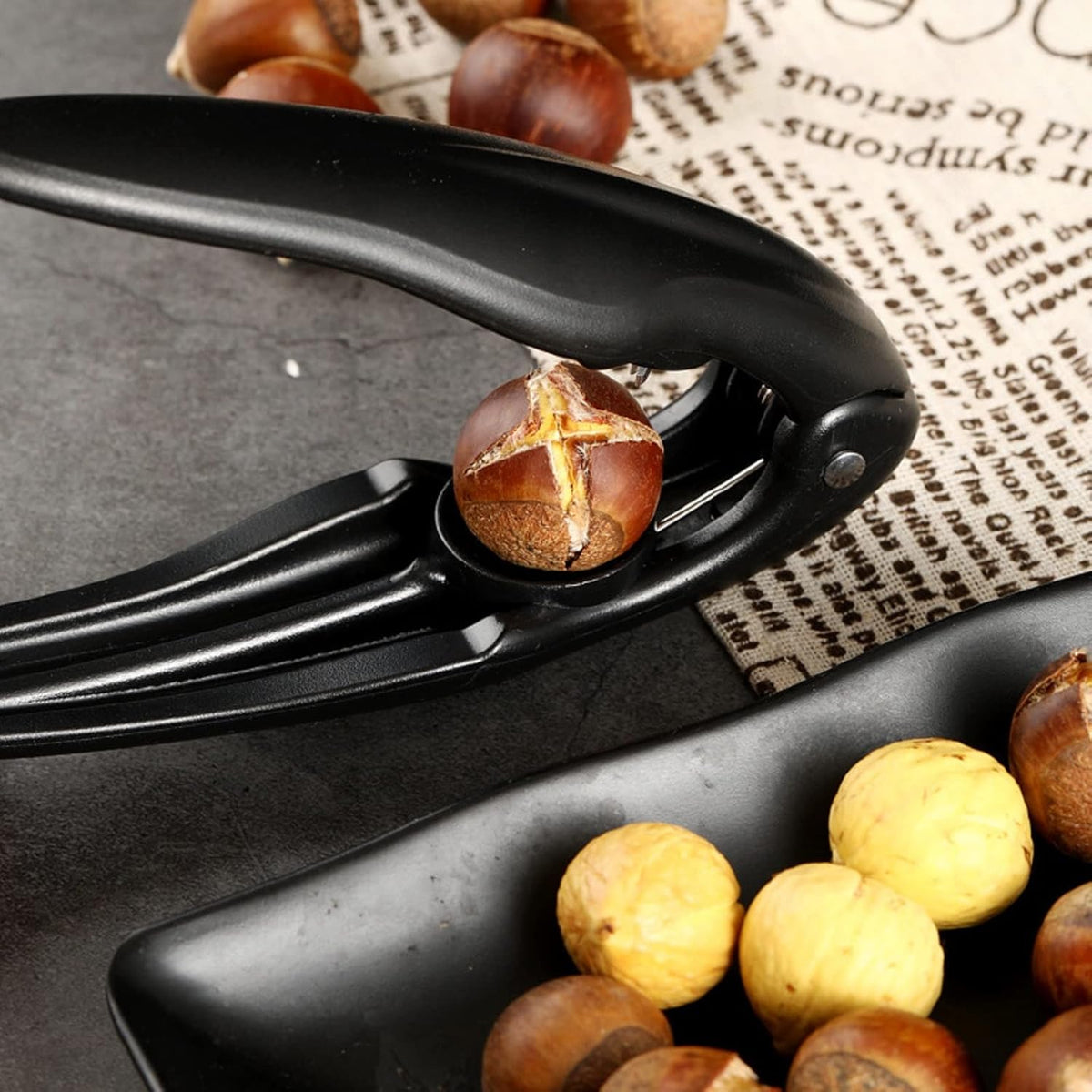 🔥Hot Sale Deals-Chestnut Peeler - Effortlessly Remove Shells with Ergonomic Safety Design for Holiday Cooking & Meal Prep 🍂🔪