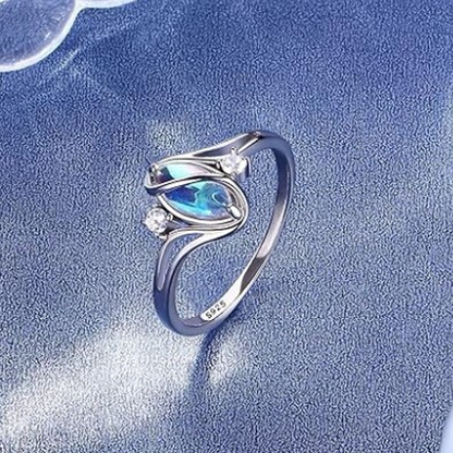 💍Geometric Oval Moonstone Ring with Zirconia Accents – Mystical, Sparkling & Timelessly Elegant! 🌙✨