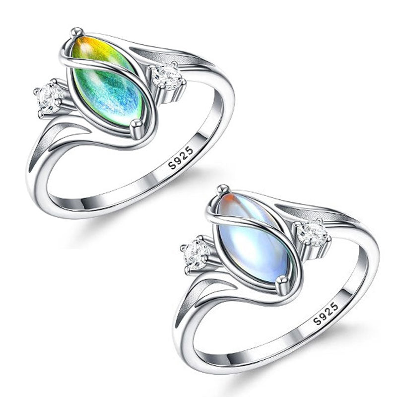 💍Geometric Oval Moonstone Ring with Zirconia Accents – Mystical, Sparkling & Timelessly Elegant! 🌙✨