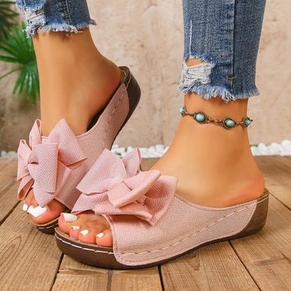 🎀Women's Bowknot Peep-Toe Wedge Sandals – Chic Design, Comfortable Wedge & Easy to Slip On🌸