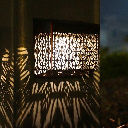 💎 50% OFF! 💎 Solar Powered LED Hollow Wall Light – Auto On/Off, Weatherproof & Casts Beautiful Patterned Glow