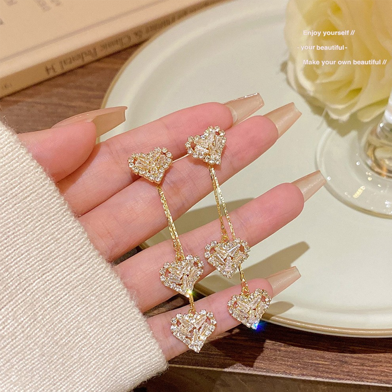 ✨Romantic Long Chain Heart Drop Earrings