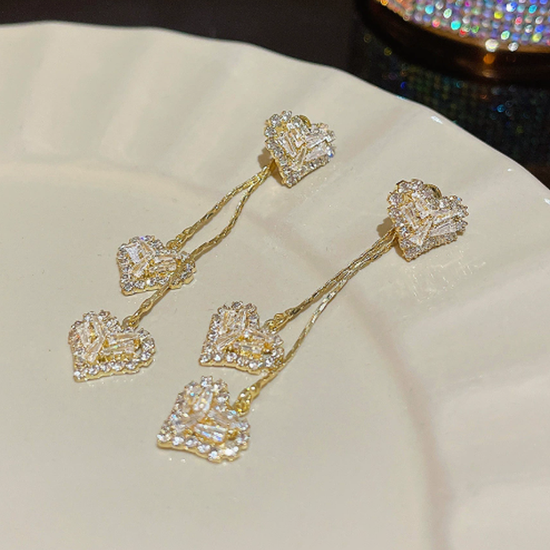 ✨Romantic Long Chain Heart Drop Earrings