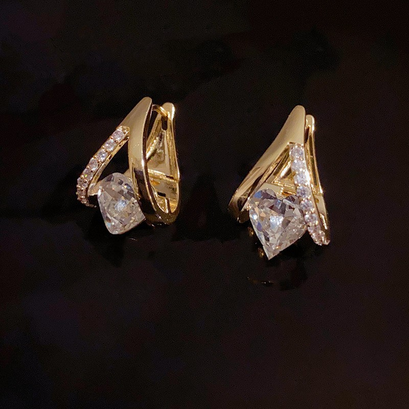 🔥2026 New Arrival ＆ Hot Sale🔥Elegant V-Shape Heart Dangle Hoop Earrings
