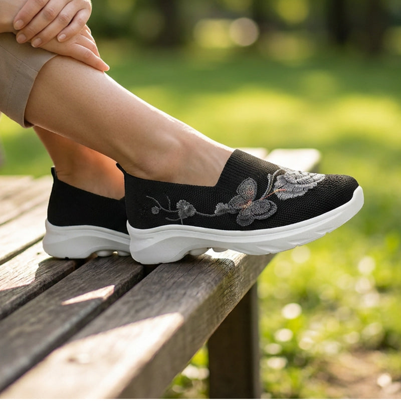 Women's Breathable Flyknit Slip-On Shoes
