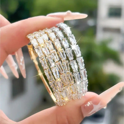 Women's Sparkling Cubic Zirconia Hoop Earrings
