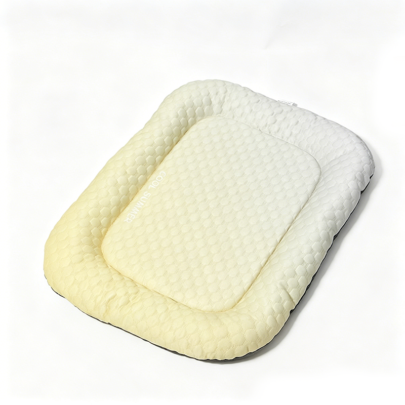 🥳2026 HOT SALE🥳💞50K+ SOLD!🐶❄️ 50% OFF! Cooling Gel Mat for Pets – No refrigeration needed, instant heat relief. Breathable, non‑toxic. Helps pets sleep cool all summer! 🌿✨