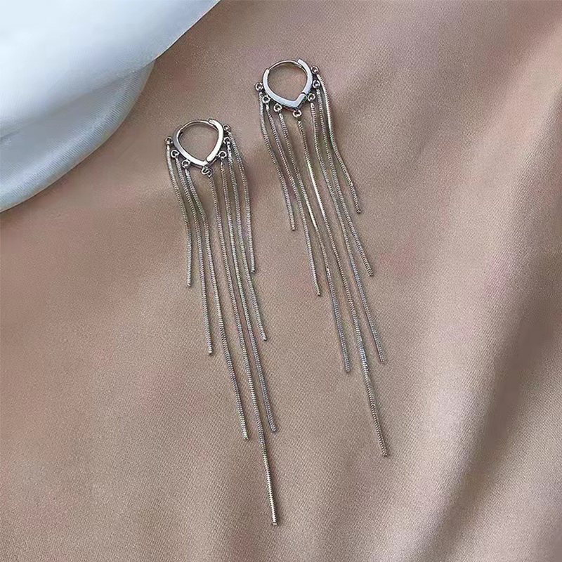 Face-Framing Tassel Earrings