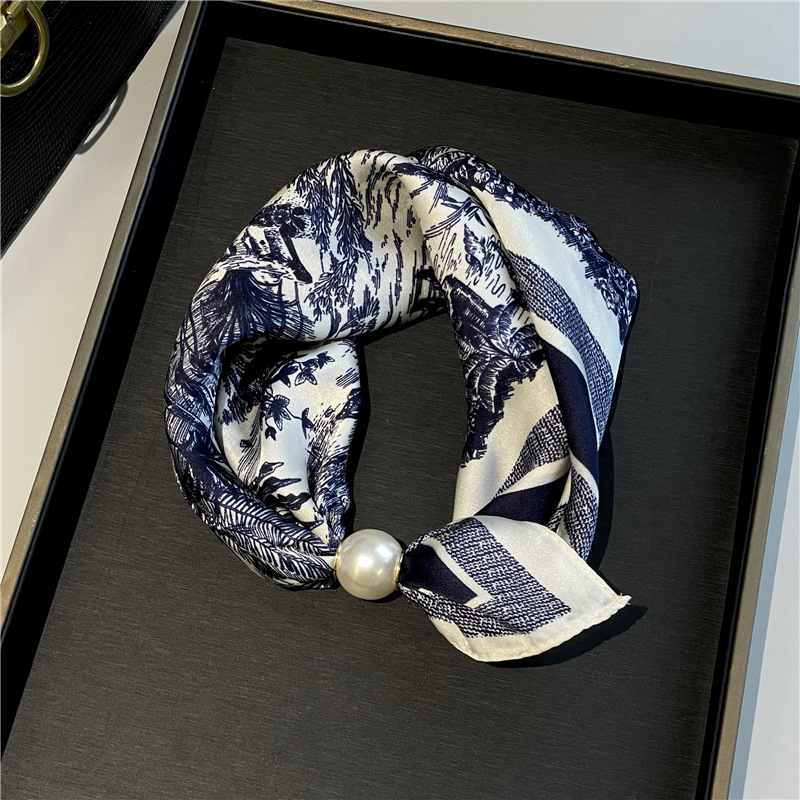 No-Tie Magnetic Pearl Clasp Soft Scarf