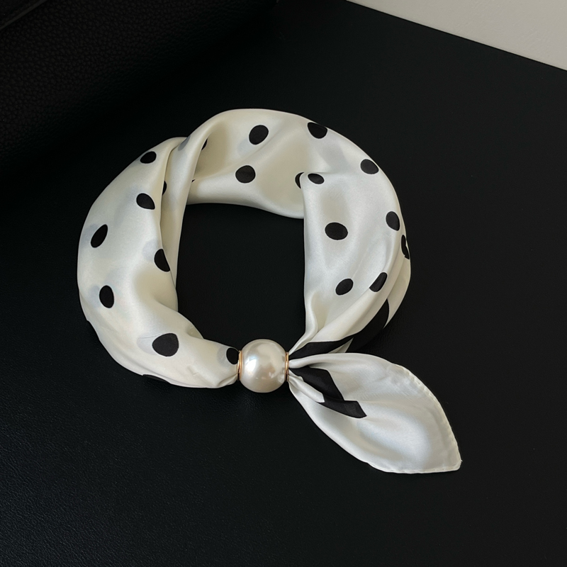 No-Tie Magnetic Pearl Clasp Soft Scarf